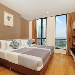 Superior One-Bedroom Twin Room
